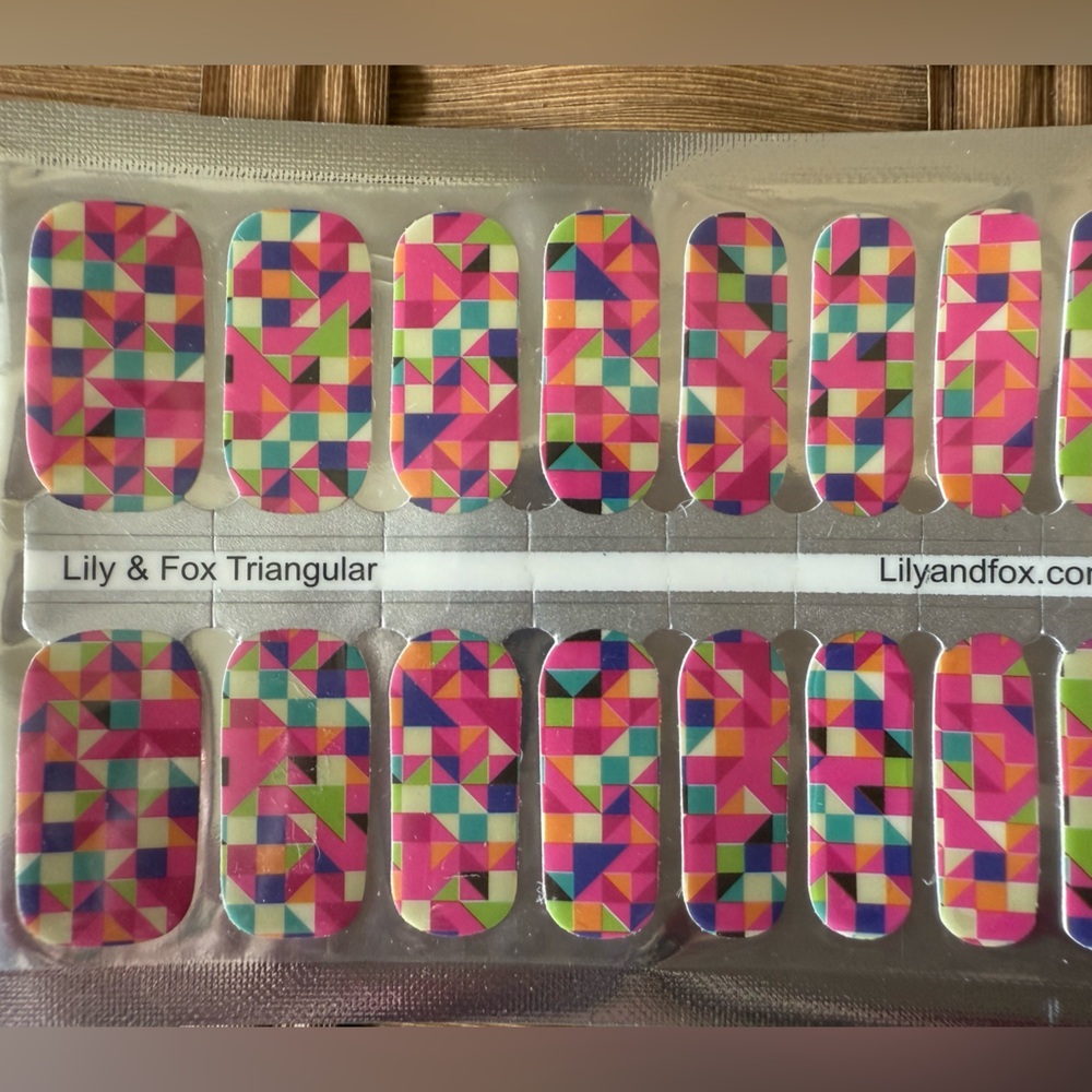 NEW Lilly & Fox Geometric Nail Wraps